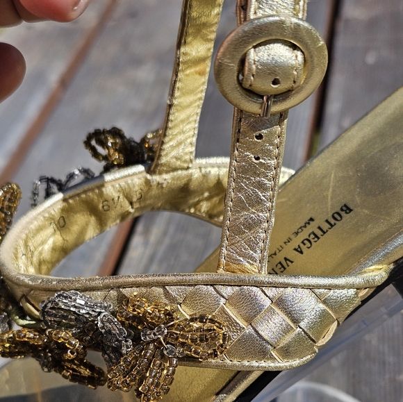 Bottega Veneta gold weave beaded floral sandals - Picture 5 of 7